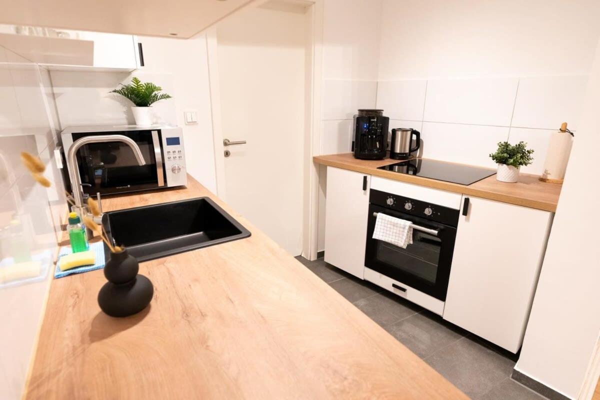 Hamburg City Apartment For 5 Eksteriør billede